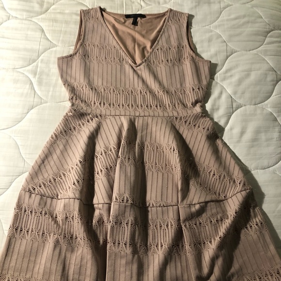 BCBG Maxazria Soft Pink Dress - Picture 4 of 7